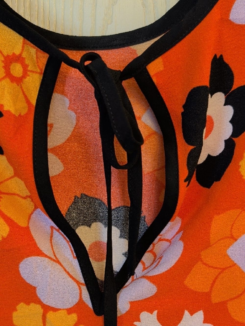 Victoria Beckham for Target Orange Floral Crepe Top Size XS | Retro Short Sleeve - Picture 5 of 8